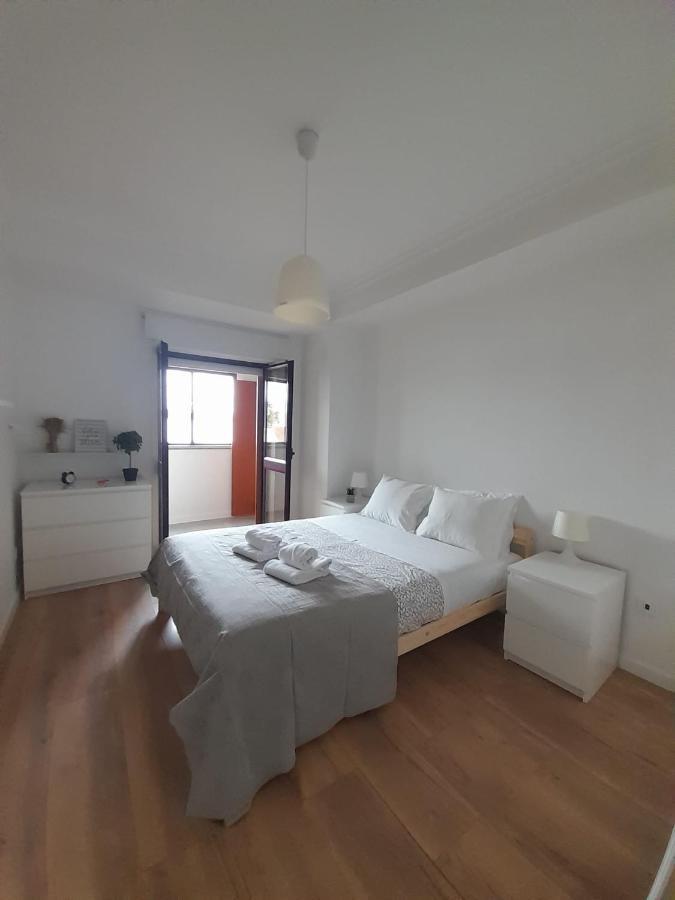 Amalia Rodrigues -Apartamento Com 3 Quartos Em Pleno Coracao De Ilhavo Exterior photo